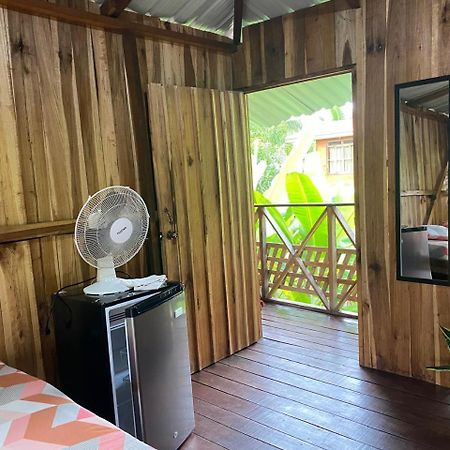 Hotel Cahuita Luaran gambar