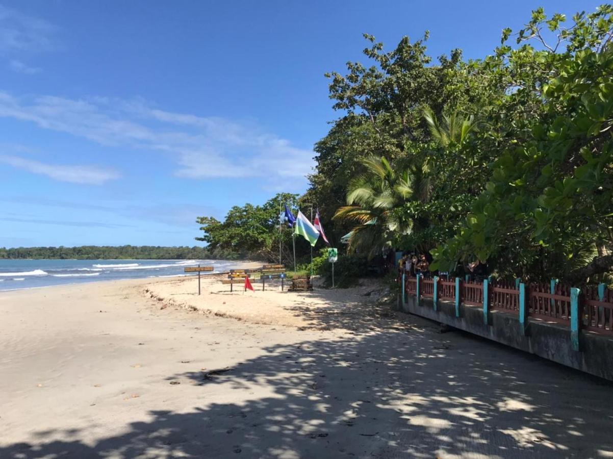 Hotel Cahuita Luaran gambar