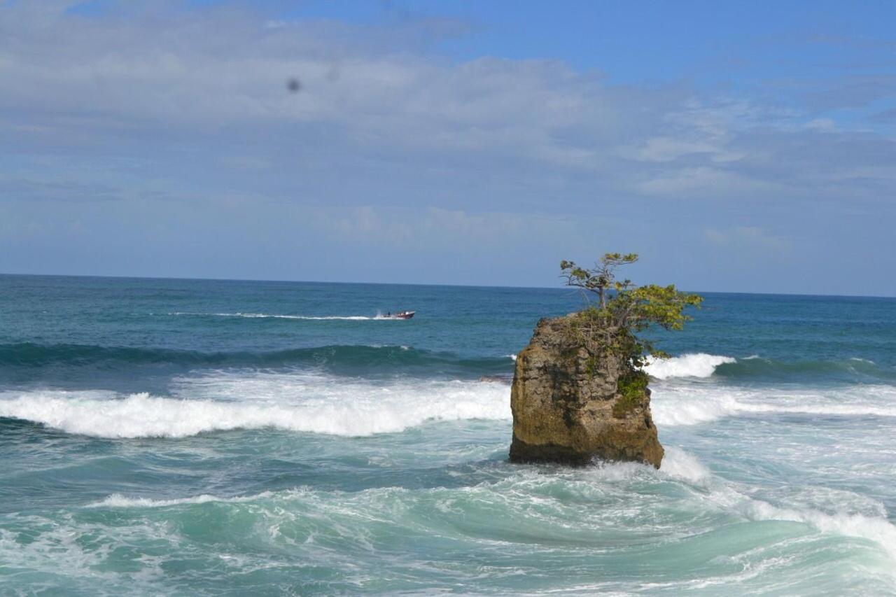 Hotel Cahuita Luaran gambar