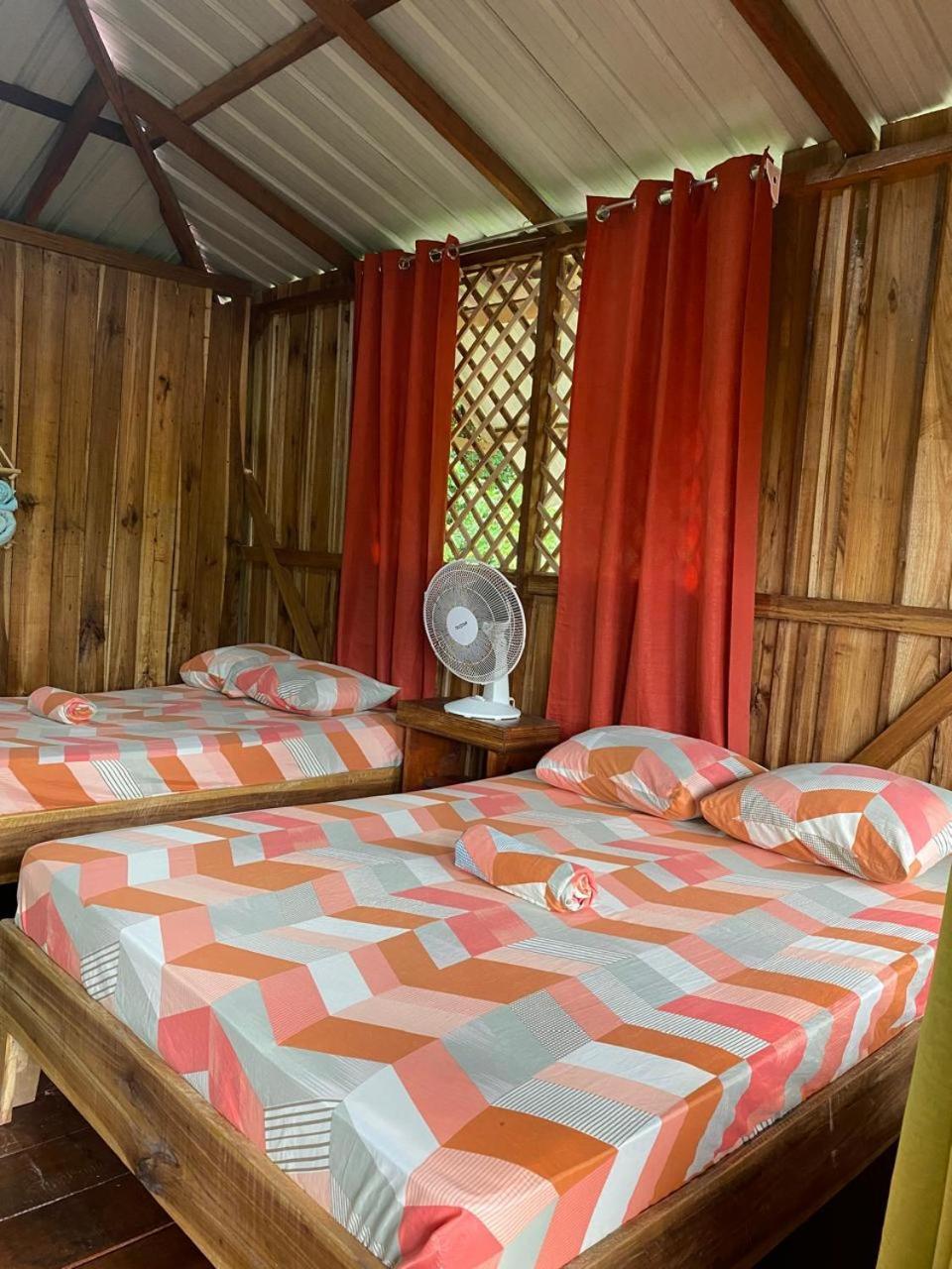 Hotel Cahuita Luaran gambar
